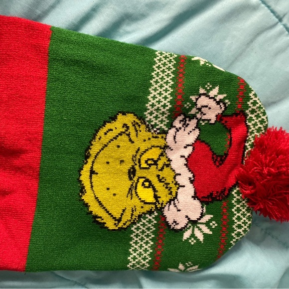 Kids Green and Red Grinch Beanie - Picture 3 of 4